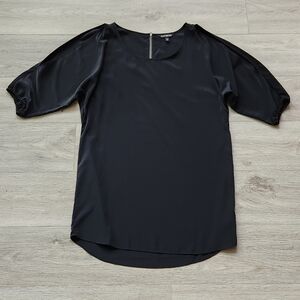 Express Black Dress Womens Xs Cold Shoulder Loose Fit ¾ Sleeves Zipper